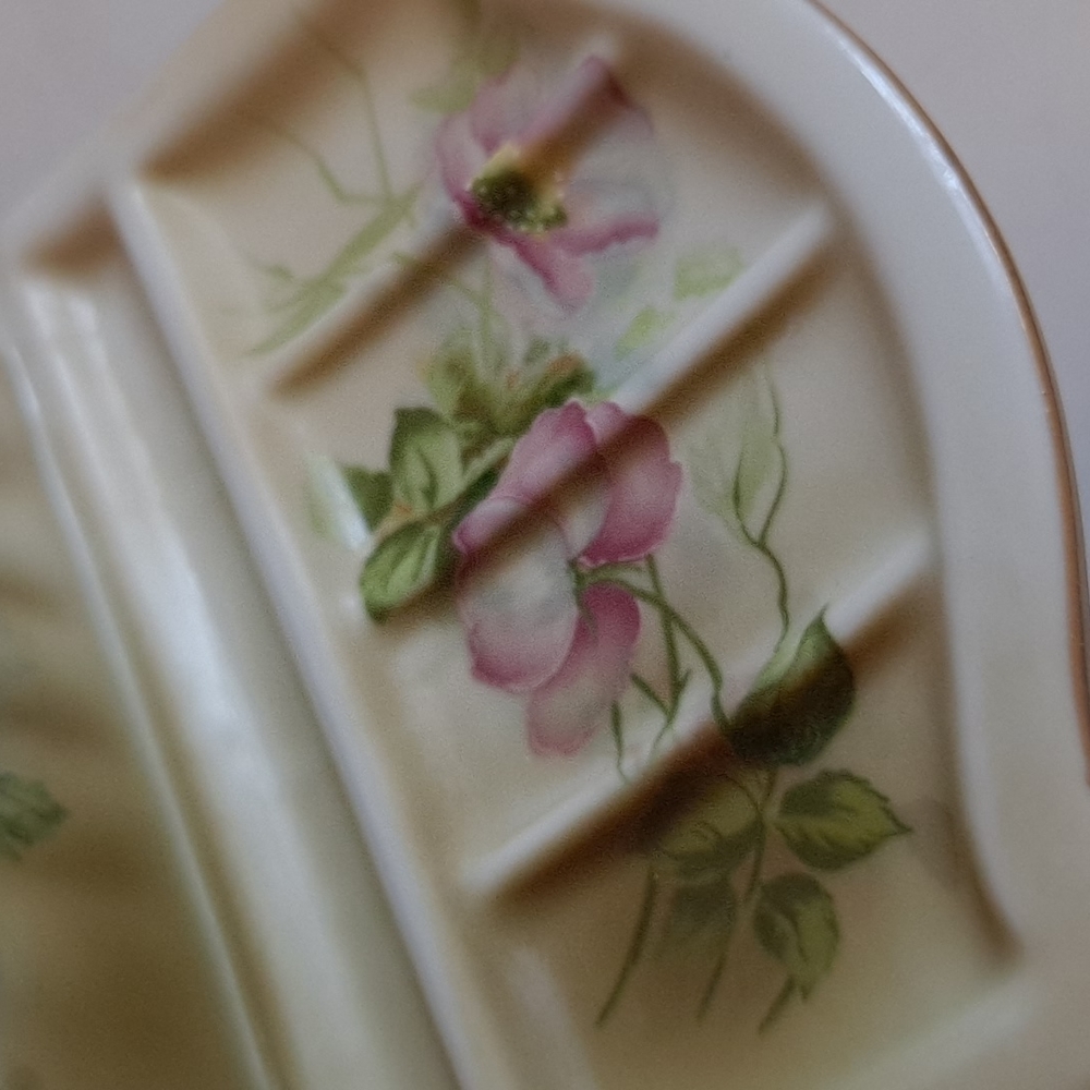 Toothbrush/Soap Holder - Picture 8 of 11